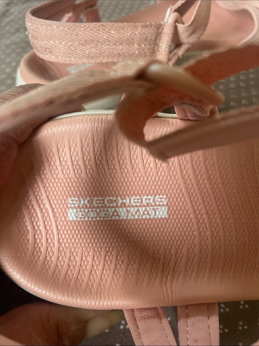 Skechers Pink T-Strap On The Go Sandals